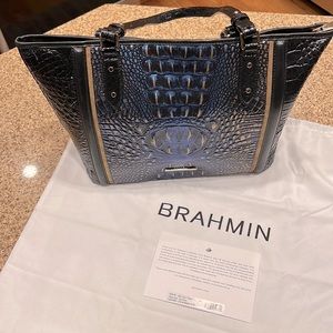 Brahmin Medium Asher - Lazuli Crowe